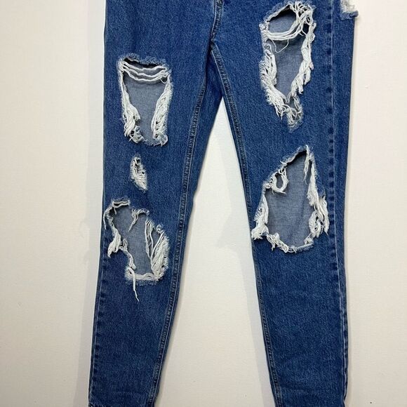 BDG Urban Outfitters Mom High Rise Distressed Holey Denim Jeans size 25 - Picture 2 of 7